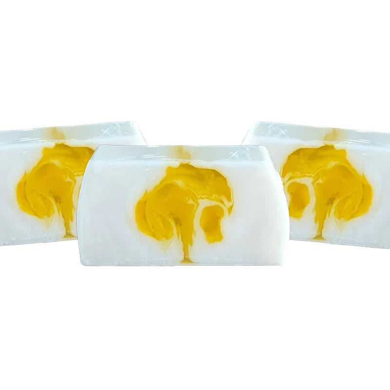 Tranche de savon Monoï ( entre 90 et 105g)
