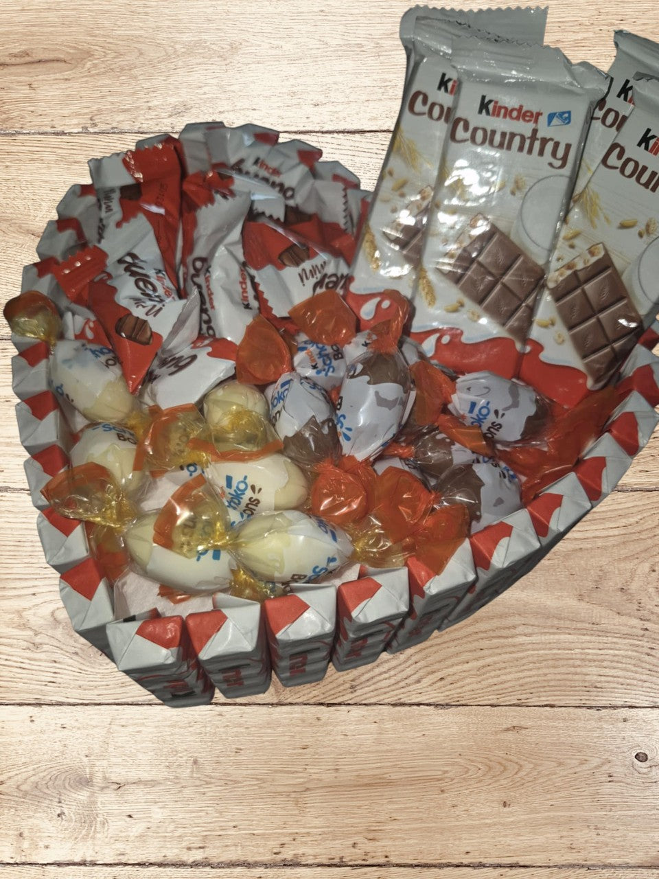 Gâteau de Kinder forme de cœur ( précommande )
